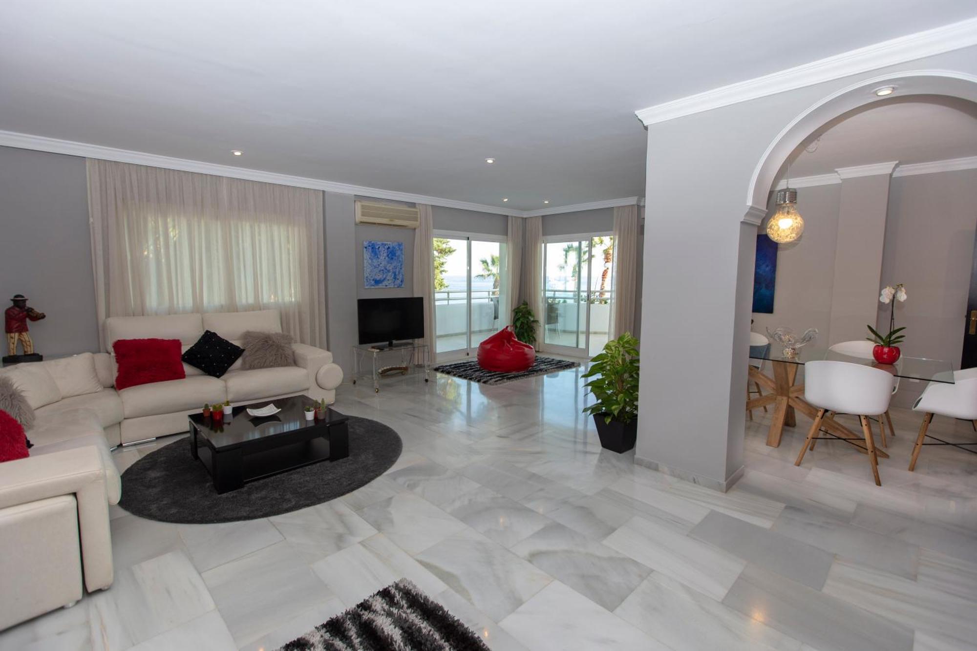 Villa Venecia, Apartamento De Lujo En 1º Linea De Playa + Parking Малага Экстерьер фото