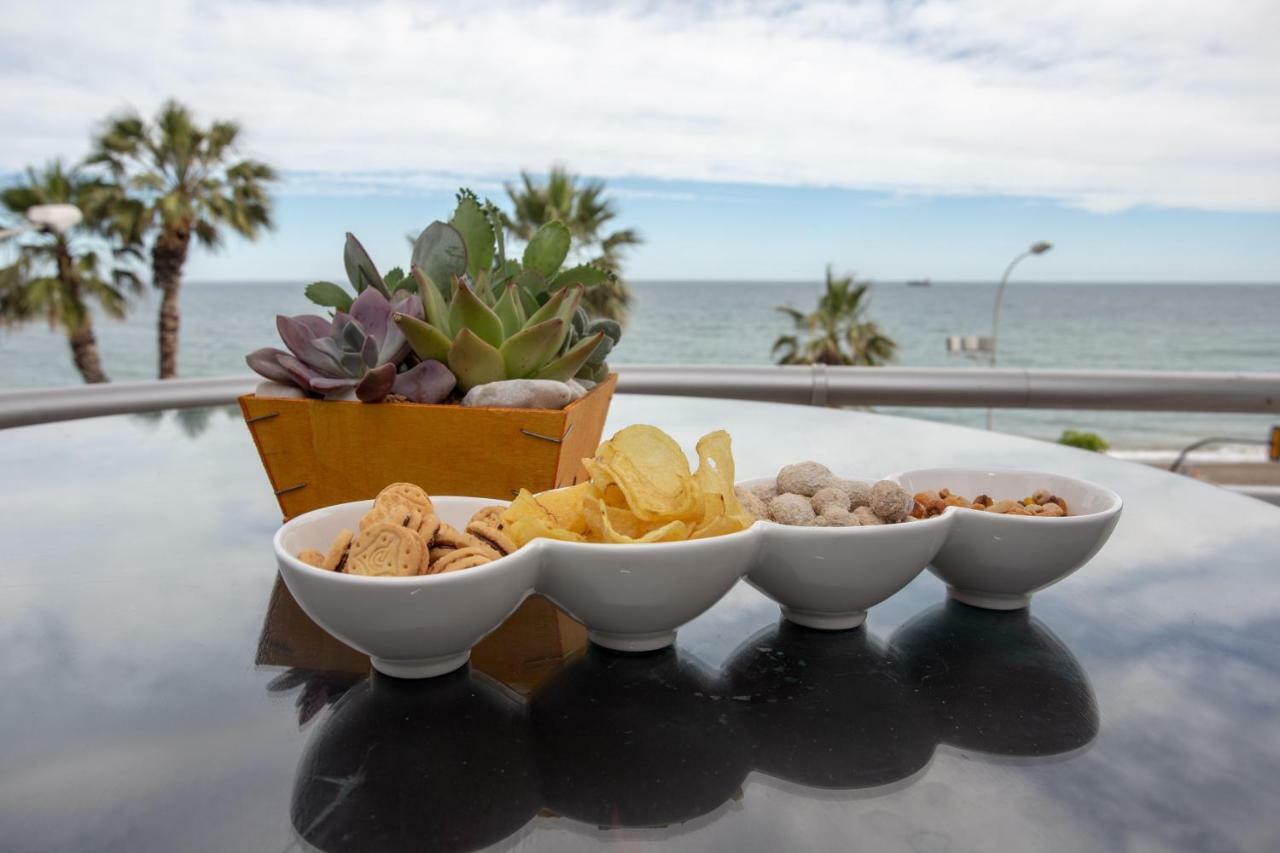 Villa Venecia, Apartamento De Lujo En 1º Linea De Playa + Parking Малага Экстерьер фото