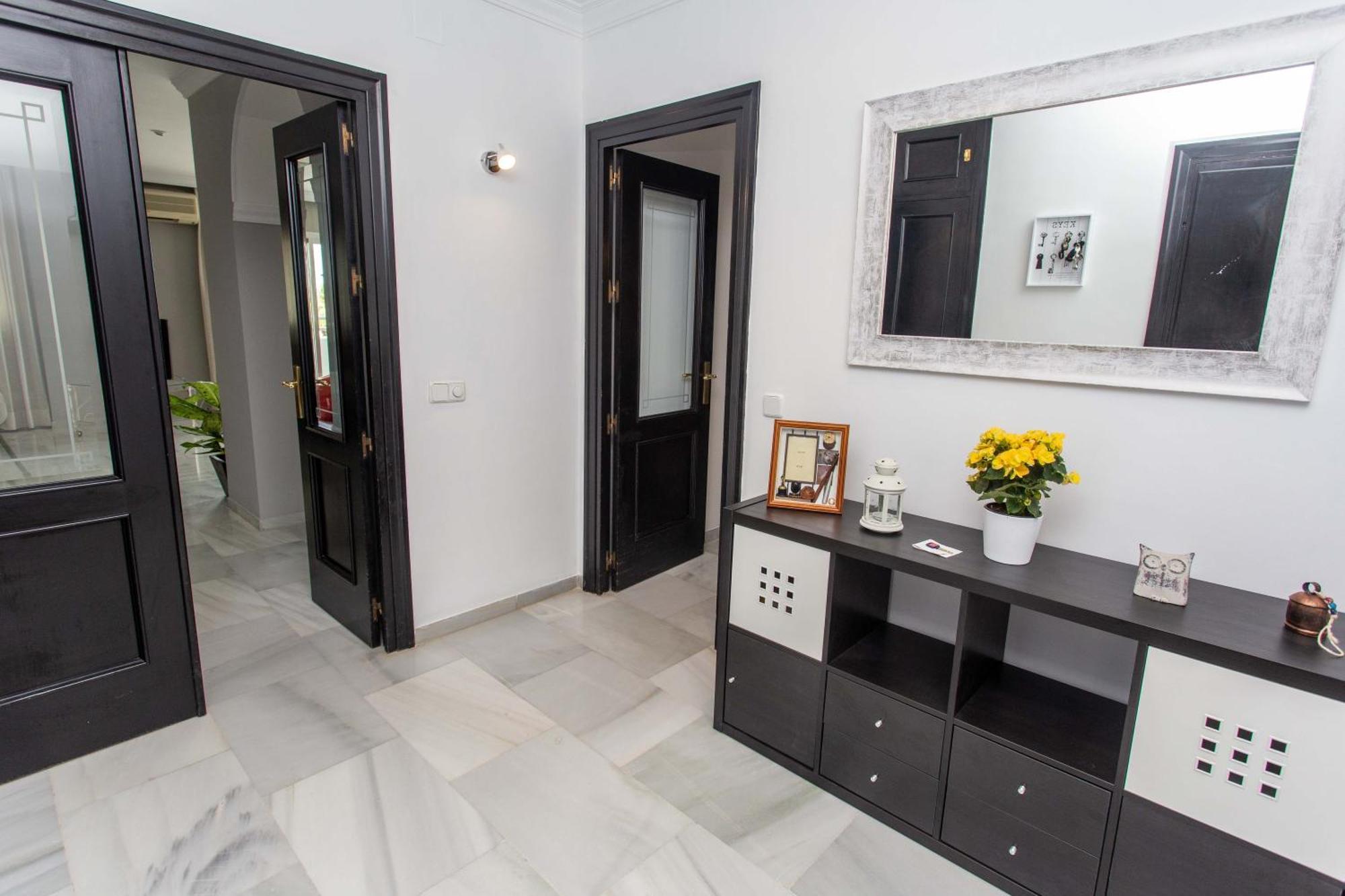 Villa Venecia, Apartamento De Lujo En 1º Linea De Playa + Parking Малага Экстерьер фото