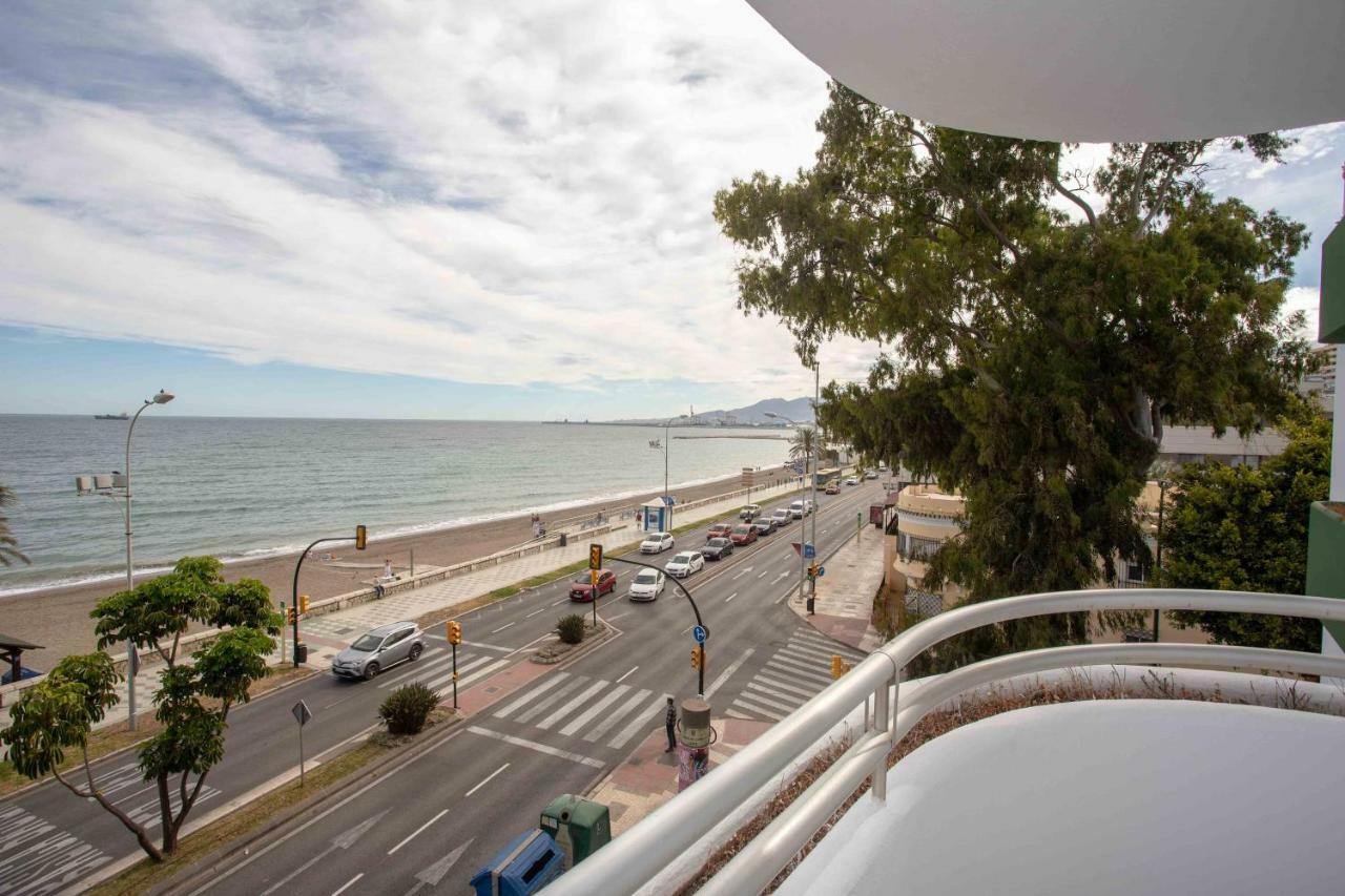 Villa Venecia, Apartamento De Lujo En 1º Linea De Playa + Parking Малага Экстерьер фото