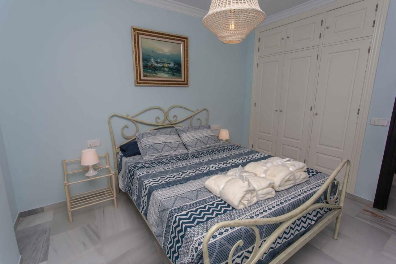 Villa Venecia, Apartamento De Lujo En 1º Linea De Playa + Parking Малага Экстерьер фото